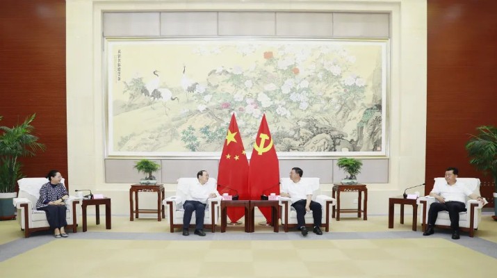 集團黨委書記、董事長石培文一行拜訪定西市委市政府主要領(lǐng)導