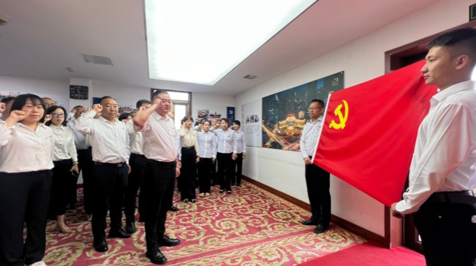 甘肅文旅酒店集團(tuán)開展“重溫歷史足跡 ，永葆黨員初心，凝心聚力迎‘七一’”主題黨日活動(dòng)